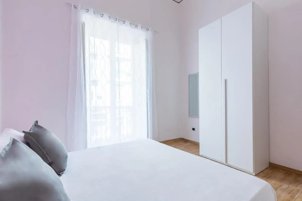 Central Station Family Apartment By Wonderful Italy Neapel