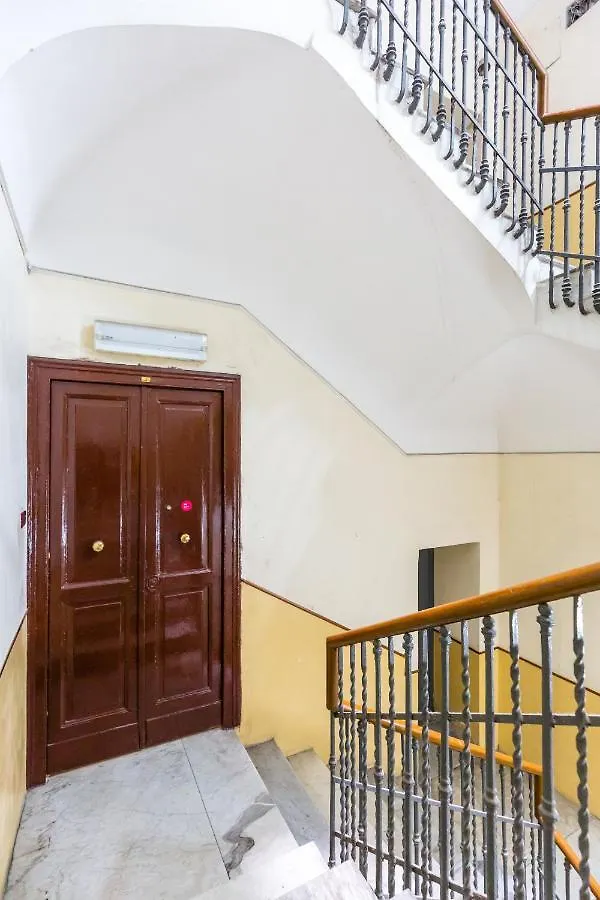 Central Station Family Apartment By Wonderful Italy Neapel